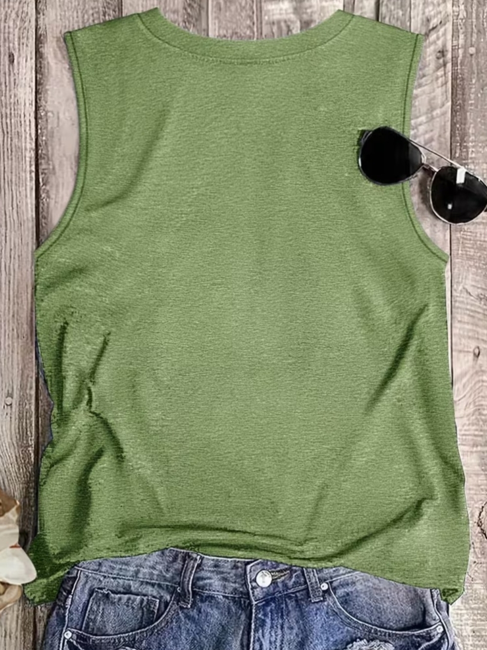 Green Medusa Reptile Graphic Tank Top – Cute Snake Design - Picture 2 of 3